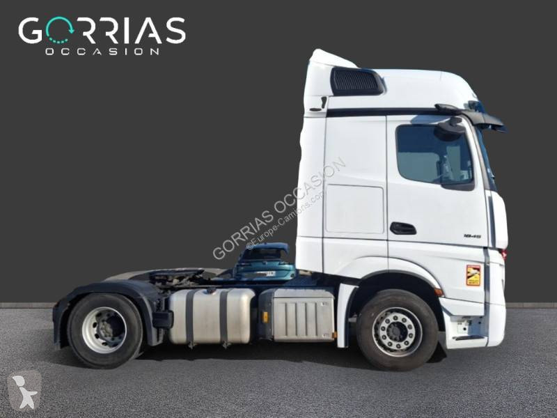 جرار Mercedes