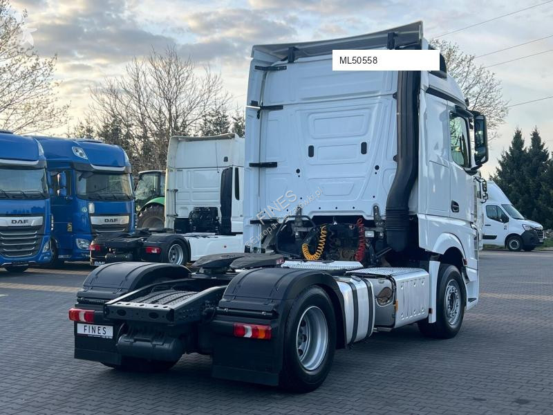 Влекач Mercedes Actros 1845