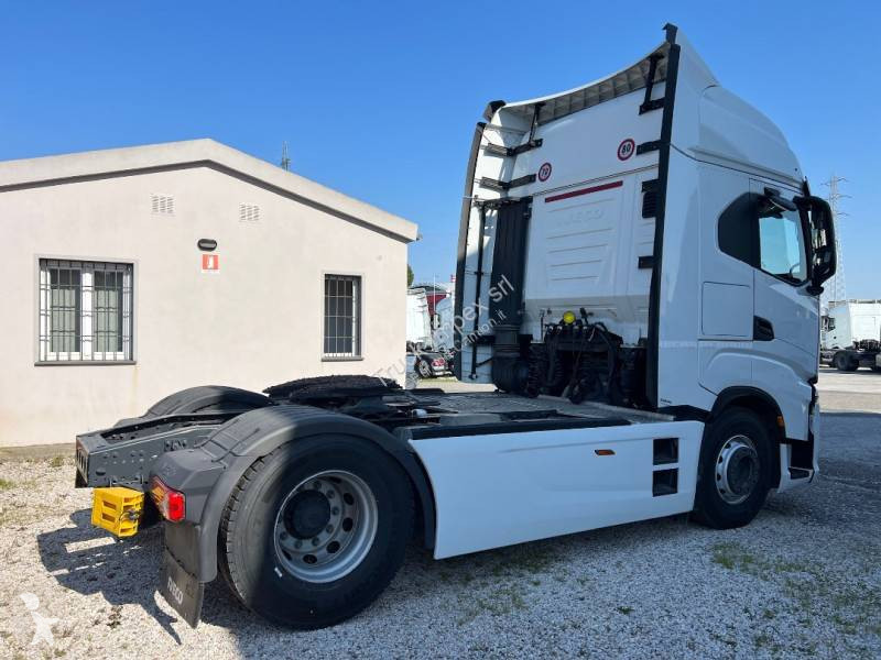 جرار Iveco