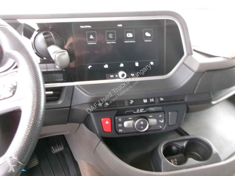 Tracteur DAF XFn  FT LOW DECK 4X2