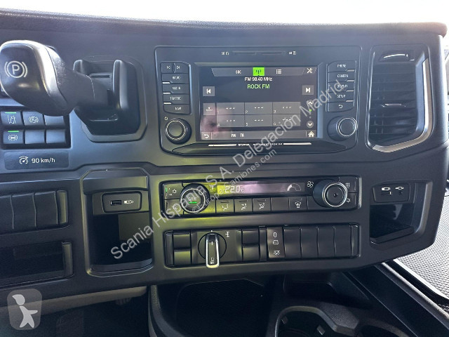 جرار Scania R 450 A4x2LA