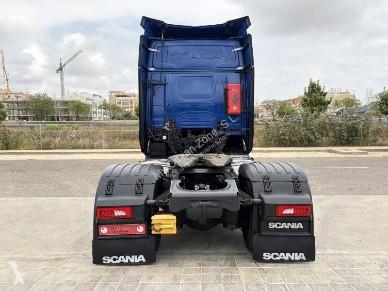 جرار Scania