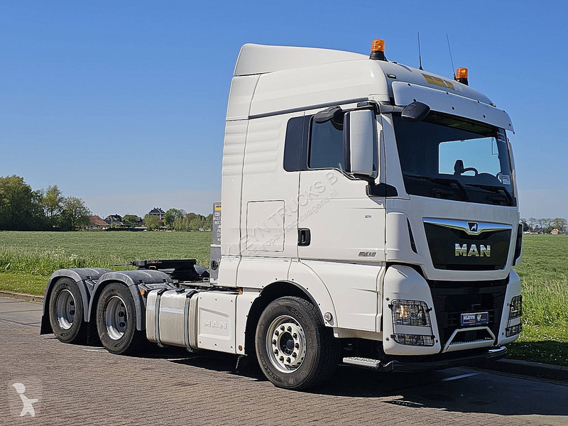 جرار MAN 33.580  D38 6X4 INT. 120 TON