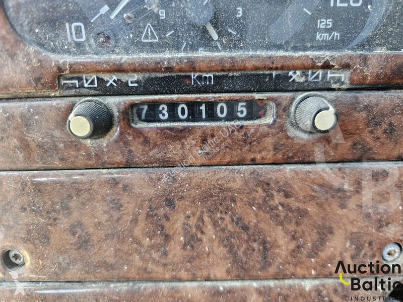 جرار Renault 420