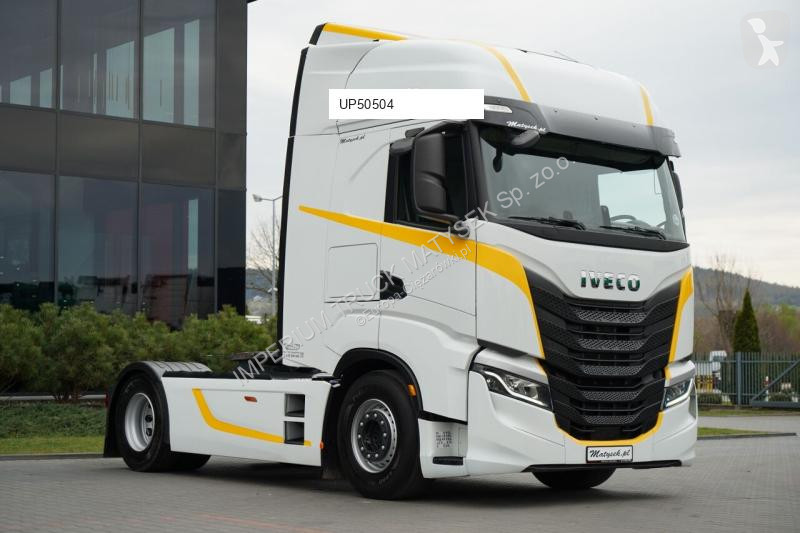 Влекач Iveco / 510