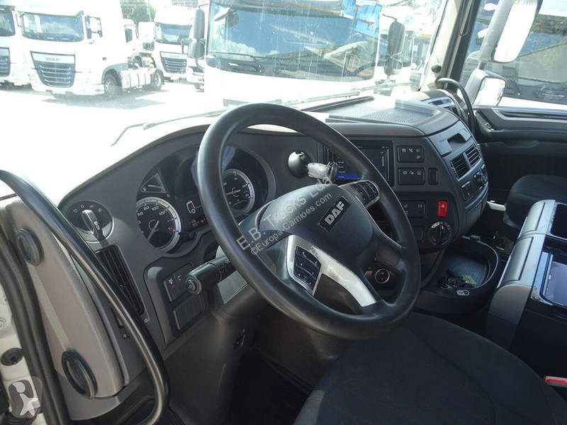 جرار DAF 430