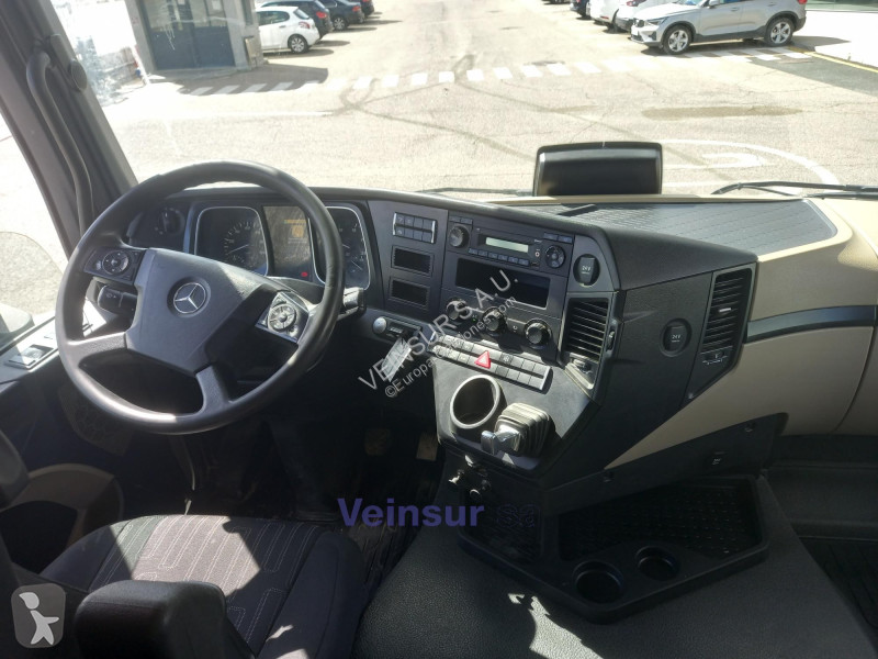 جرار Mercedes