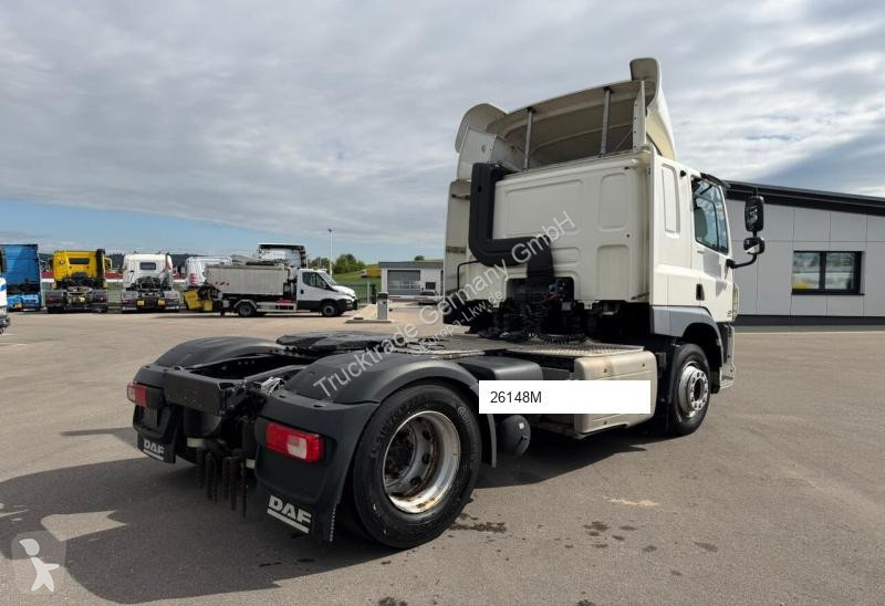 جرار DAF 685 400
