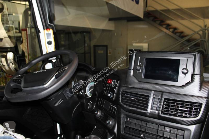 جرار Iveco