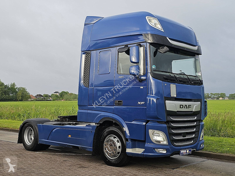 Cabeza tractora DAF XF