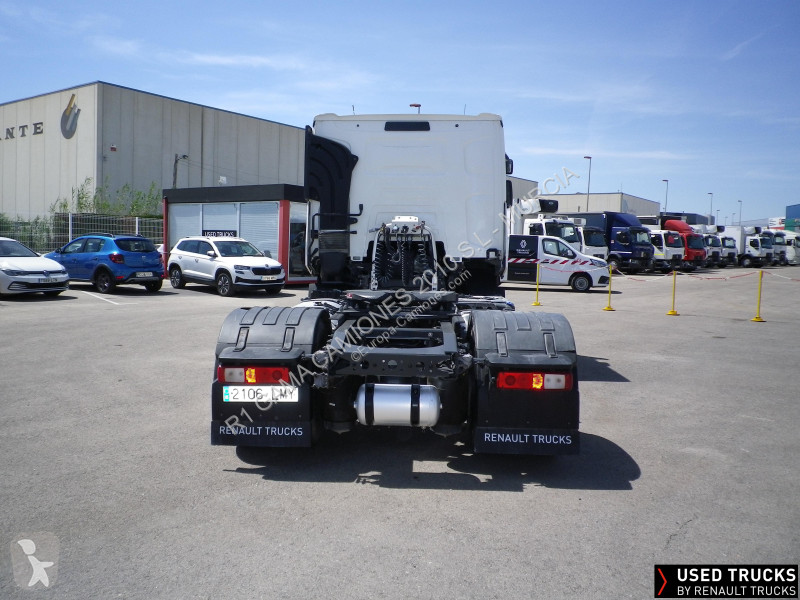 جرار Renault