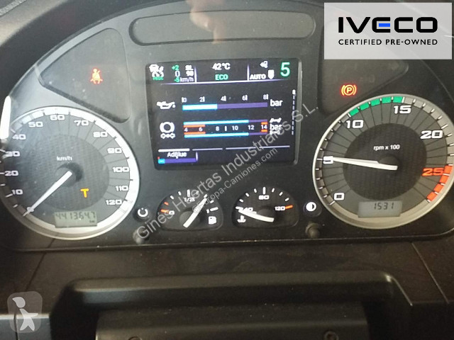 Iveco Stralis AS440S49T/P tractor unit
