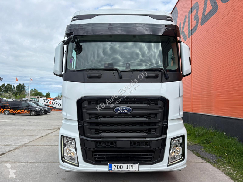 جرار Ford L COMFORT PLUS / SERVICE HISTORY...