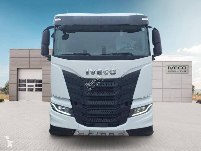 جرار Iveco