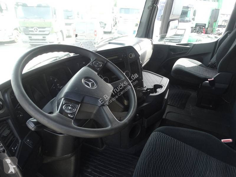 جرار Mercedes
