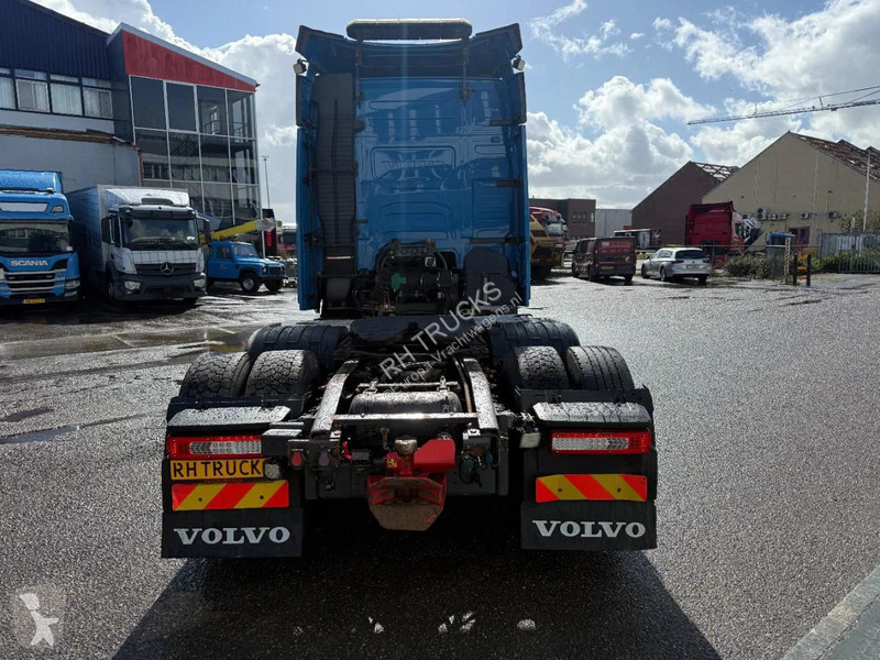 جرار Volvo 6X4 EURO 6