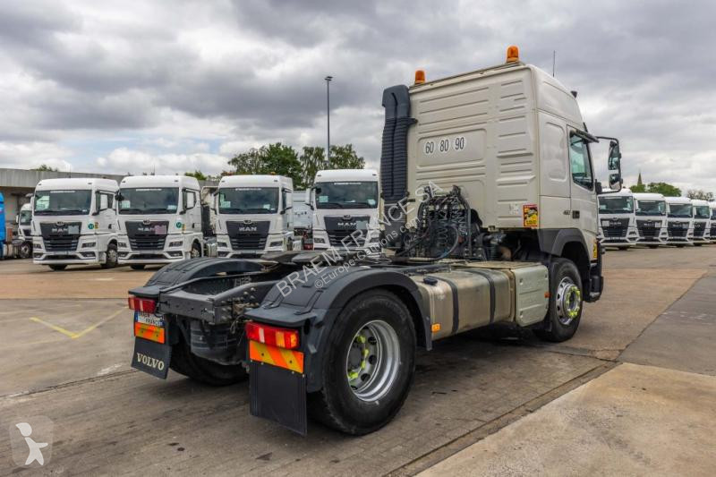 جرار Volvo GLOB 460+HYDR