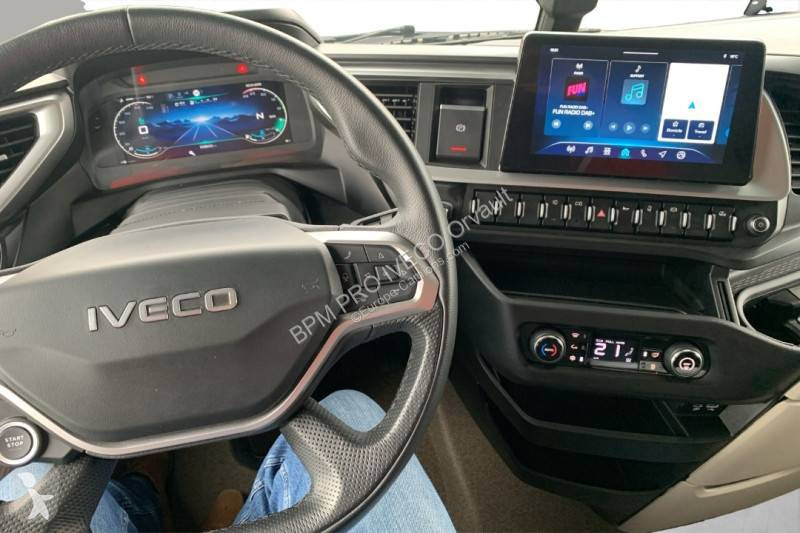 جرار Iveco
