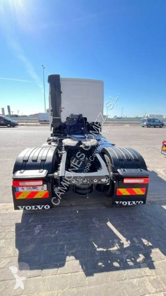 جرار Volvo
