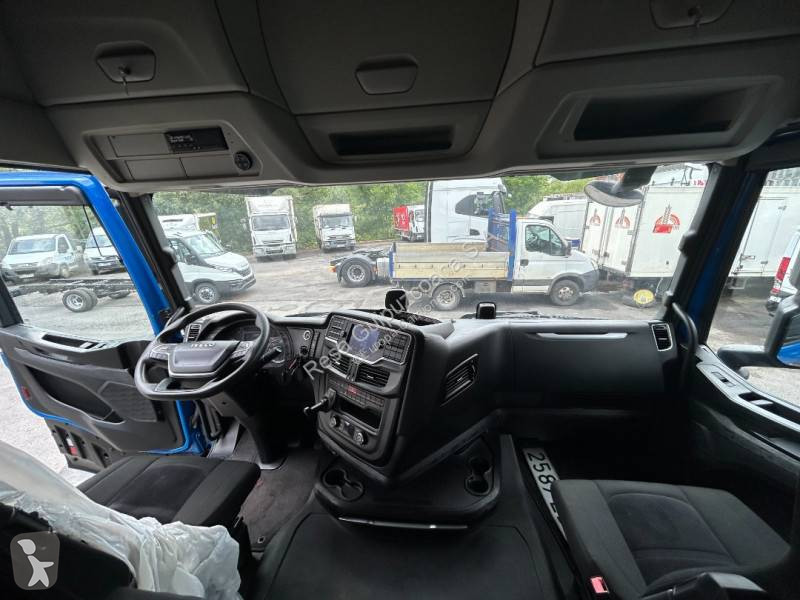 جرار Iveco