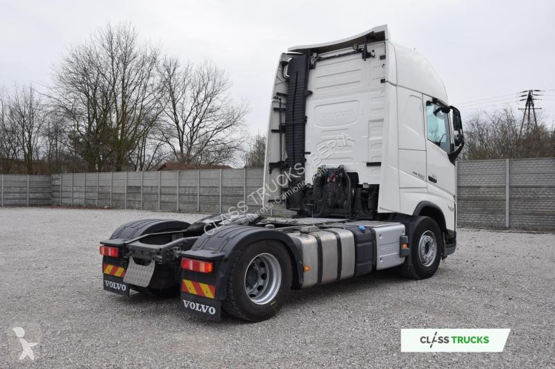 Traktor Volvo 500 Globetrotter XL I-ParkCool...