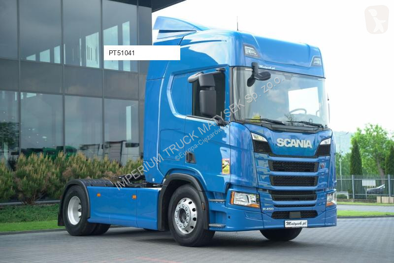 Влекач Scania