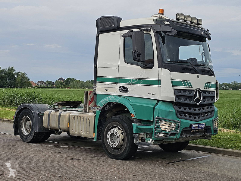 جرار Mercedes ACTROS 1945