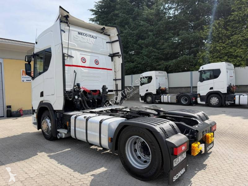 جرار Scania