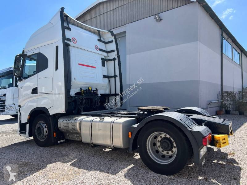 جرار Iveco