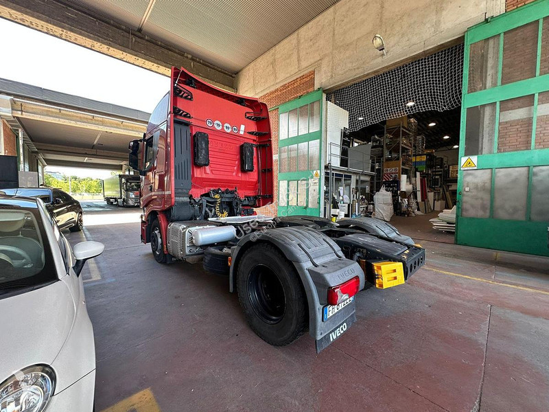 Iveco 460 tractor unit