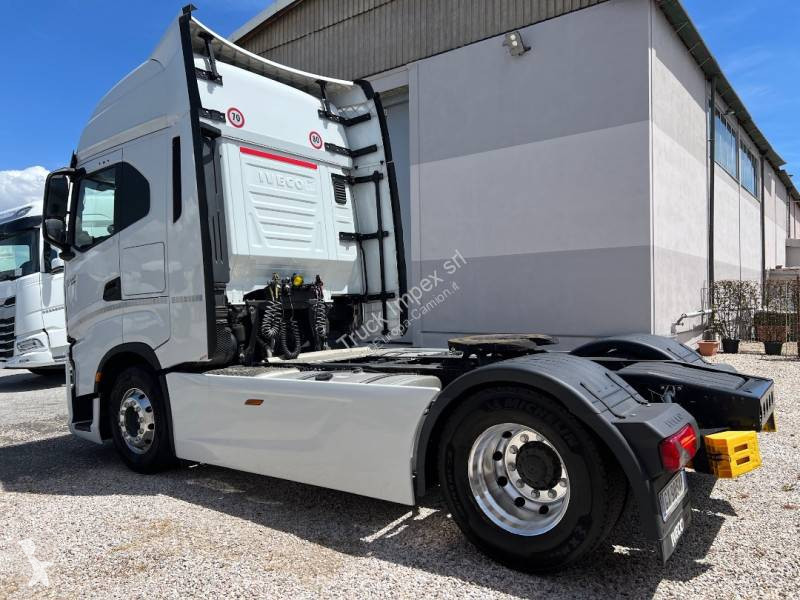جرار Iveco