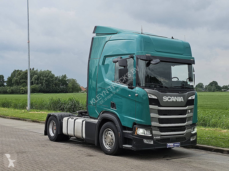 جرار Scania