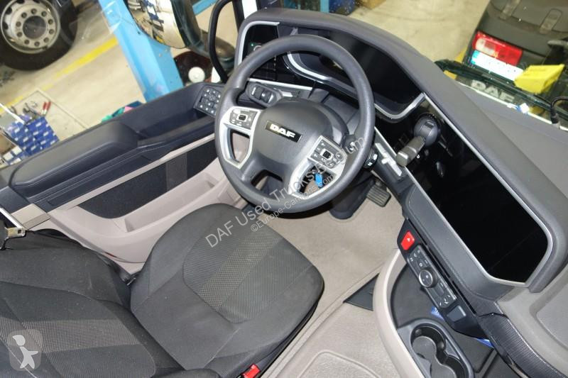 جرار DAF XG  FT 4X2
