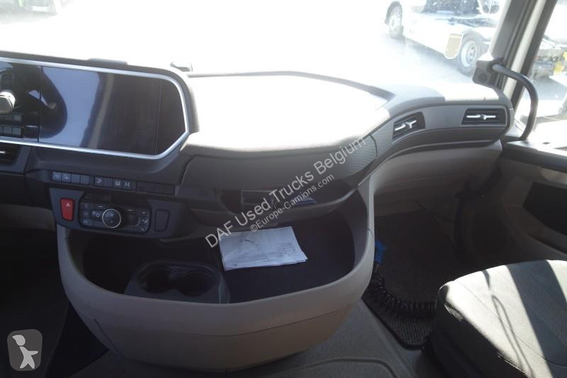 جرار DAF XG  FT 4X2