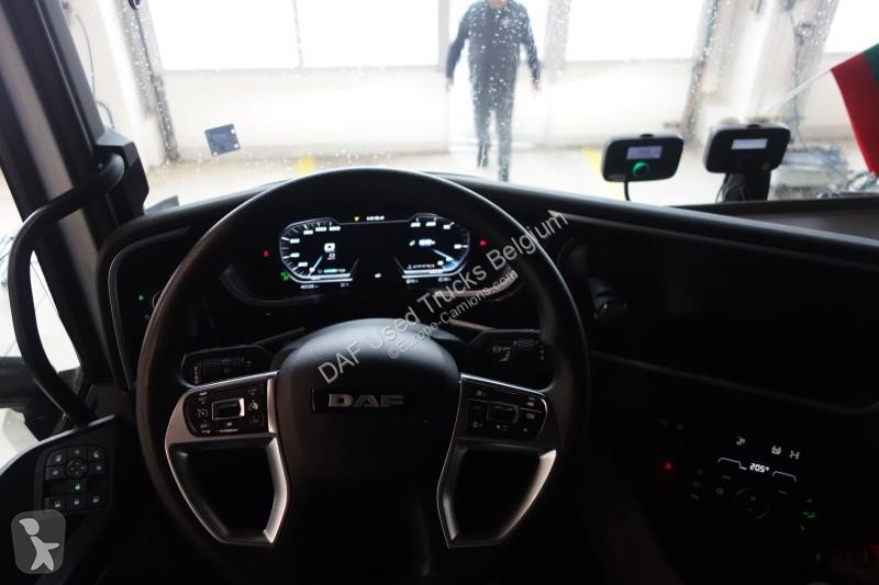 Тягач DAF XG  FT 4X2