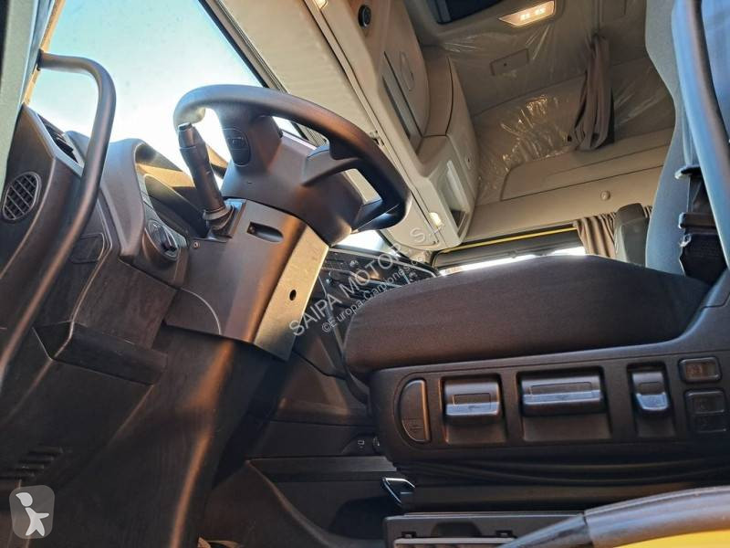 جرار Iveco