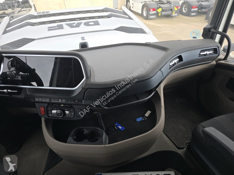 Cabeza tractora DAF XG  FT 4X2