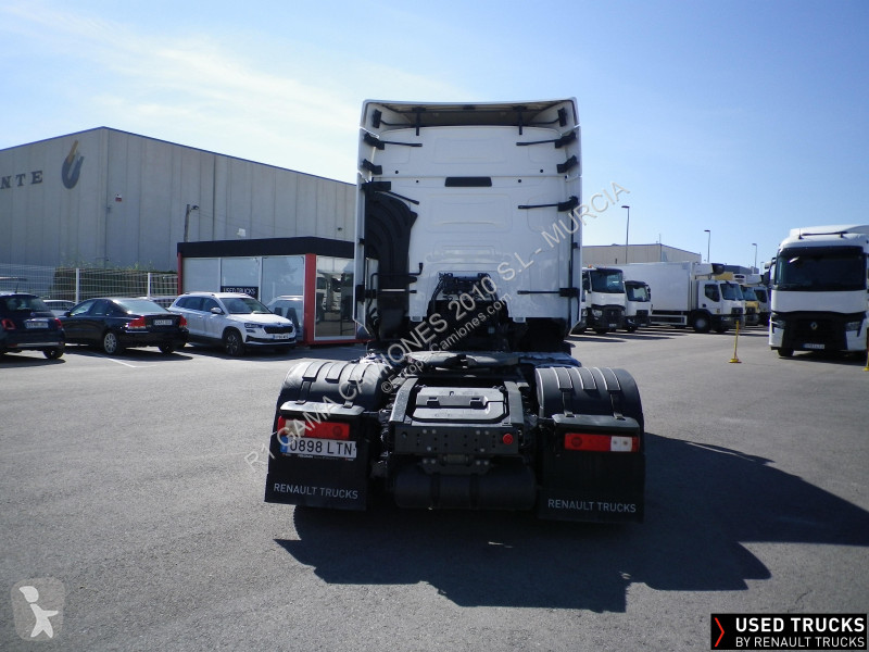 جرار Renault