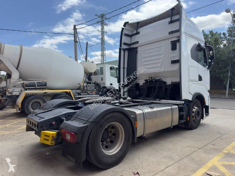 جرار Iveco