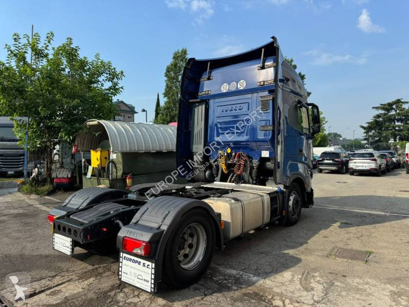 جرار Iveco