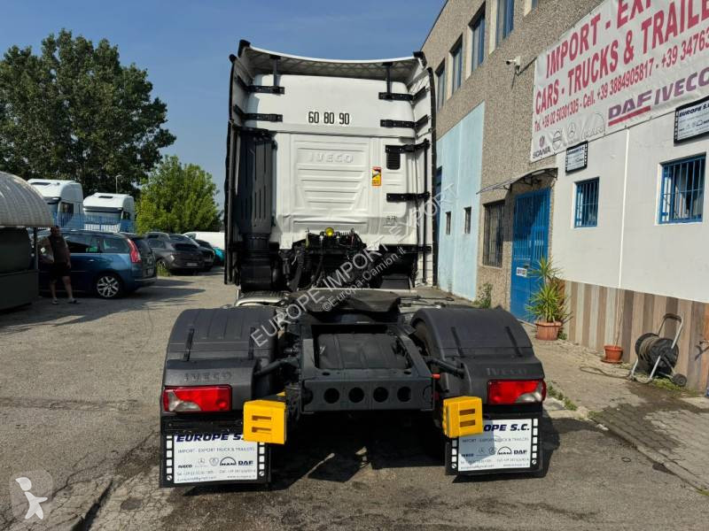 جرار Iveco
