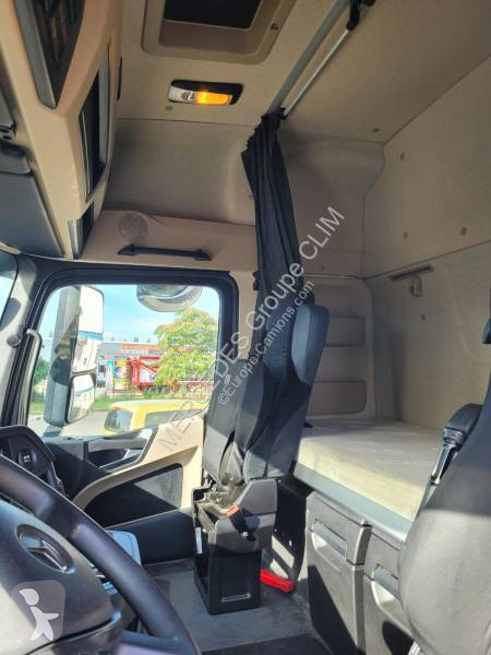 جرار Mercedes