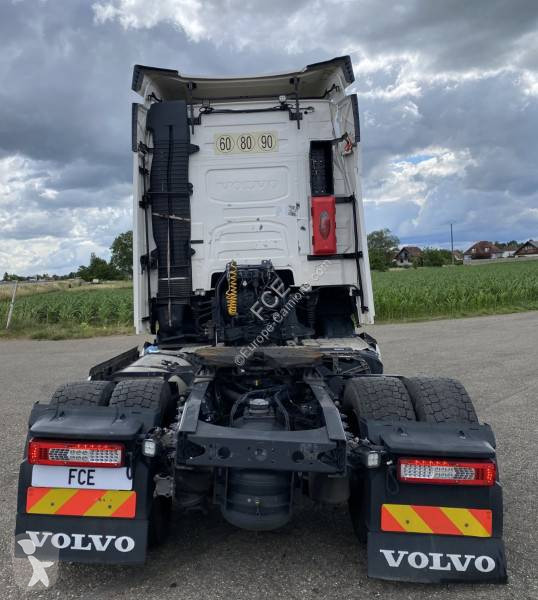 جرار Volvo
