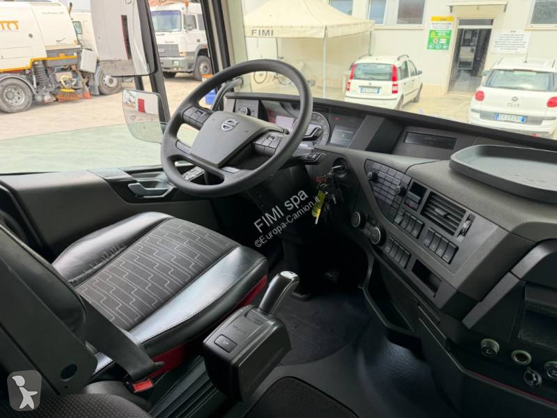 Volvo  tractor unit