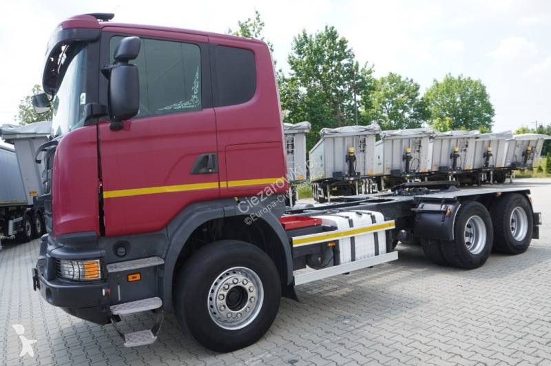 Влекач Scania