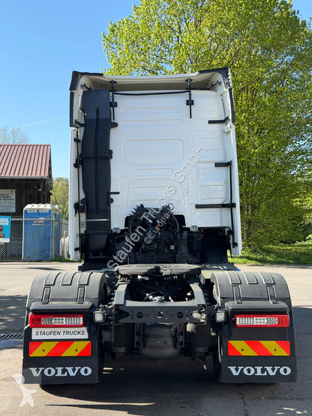 جرار Volvo FH 460 3x Globe *Standard-SZM...