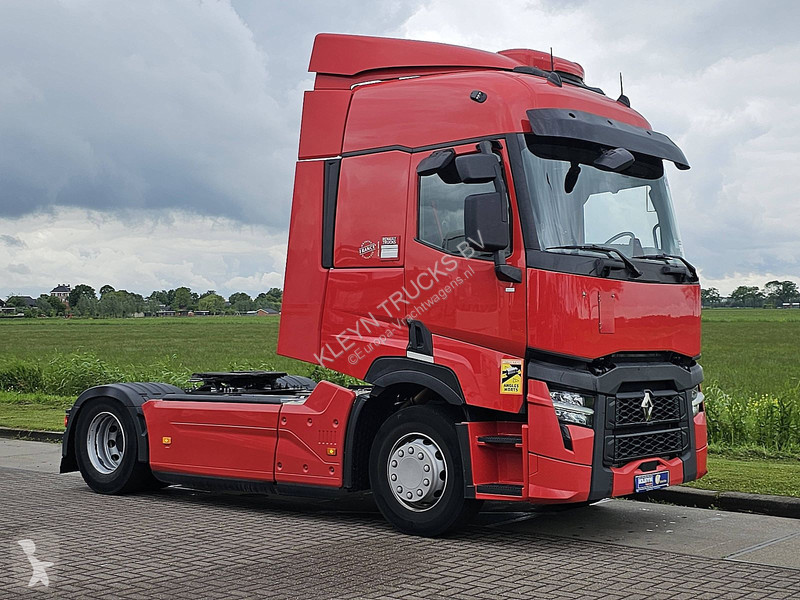 Traktor Renault T 520
