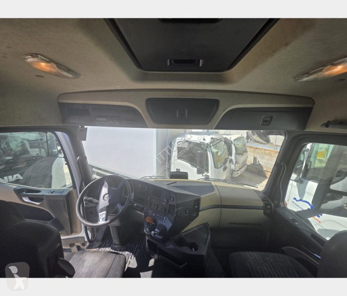 جرار Mercedes Actros 1845