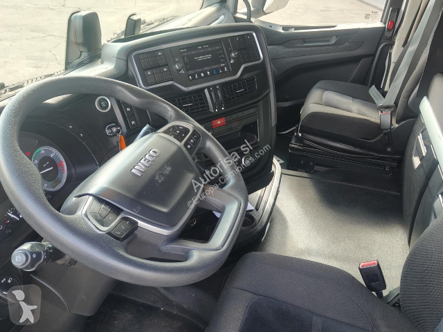 جرار Iveco Stralis AS440S46T/P