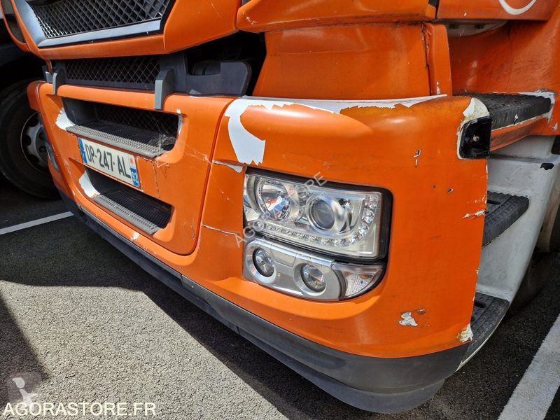 شاحنة Iveco 190S33